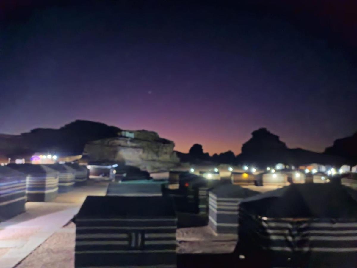Mozoon Camp 호텔 와디럼 외부 사진